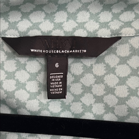 White House Black Market Light Teal Geometric Split-V Blouse - Picture 2 of 5